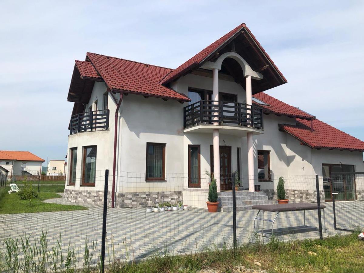 Penzion Casa Magnolia Beclean  Exteriér fotografie